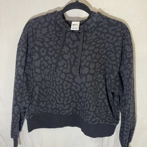 Nike Women's Cropped Hooded Training Sweatshirt Size Medium Cheetah Print Black - Picture 1 of 5
